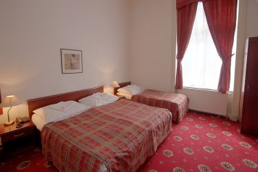 City Inn_Room 4.jpg