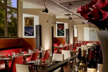 Park Inn_Restaurant 1.jpg
