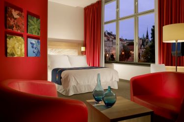 Park Inn_Room_Standard 1.jpg