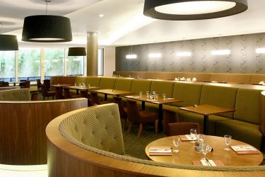 prague-restaurant-2.jpg